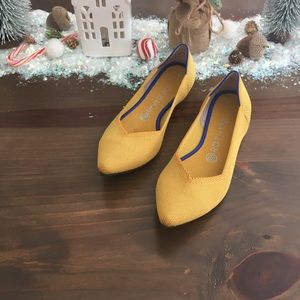 ROTHY’S pointing shoes